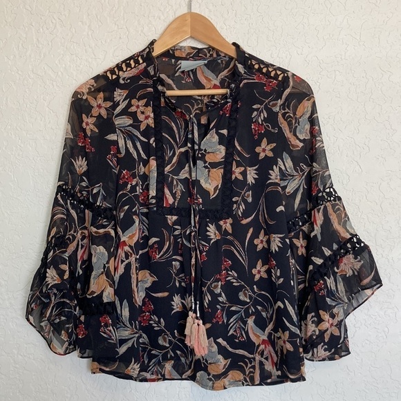 Anthropologie Maeve odetta black floral and bird print bell sleeve shirt - Picture 5 of 15